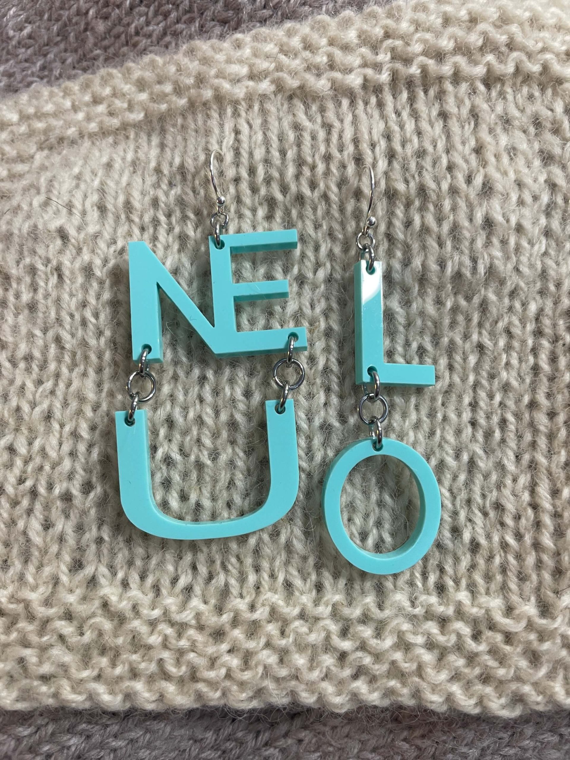 Neulo -korvikset, Pinjo design, Korvakorut