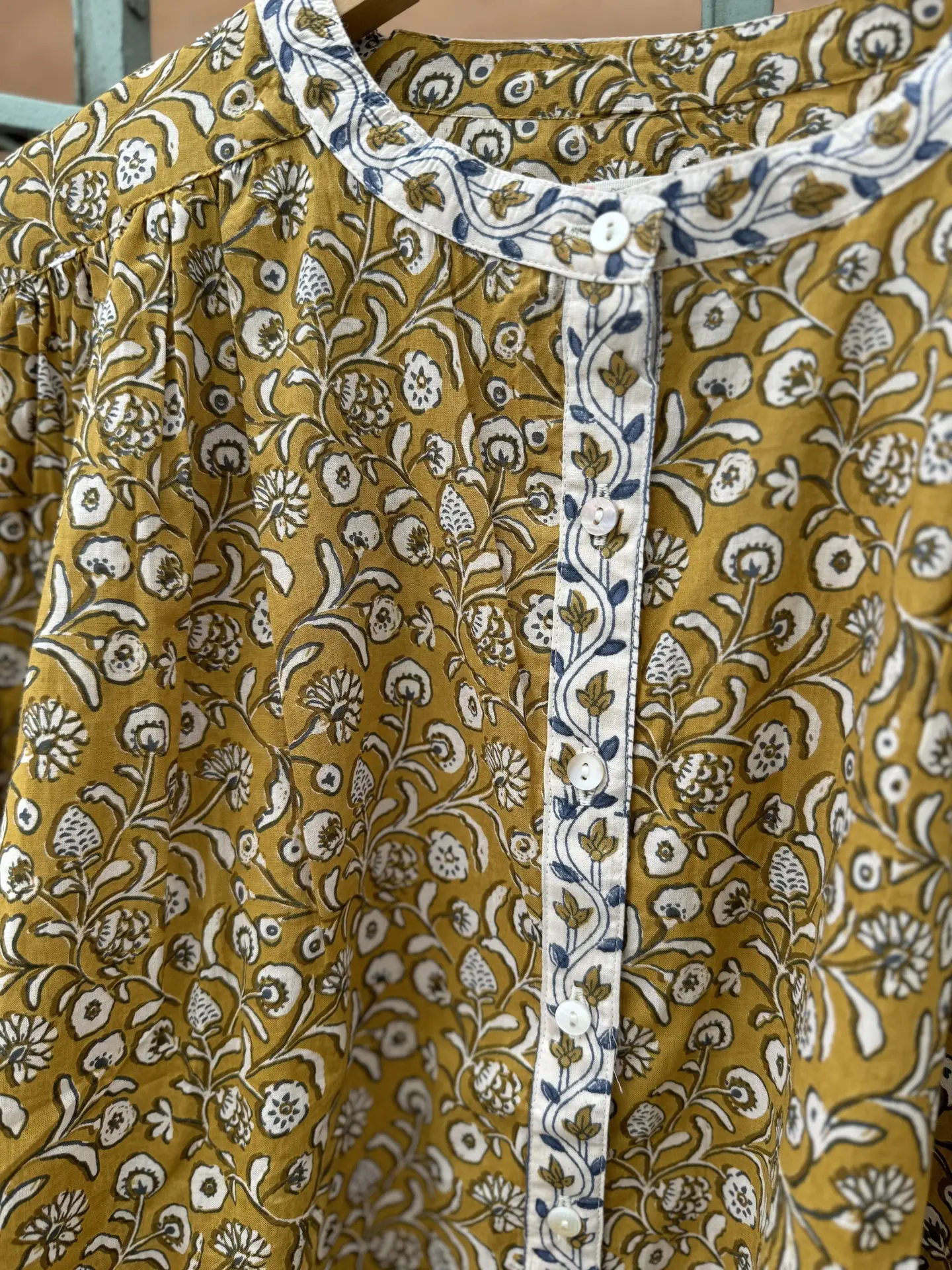 Lyydia paita, Bonheur du Jour, Butik frilla Oulu