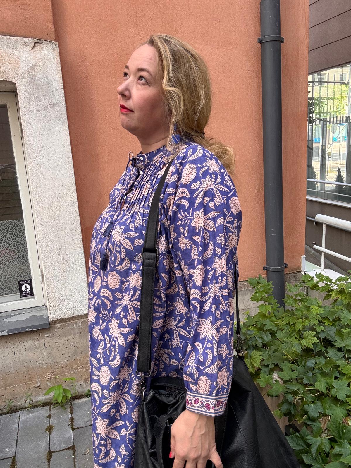 Puuvillamekko Emilia sivusta