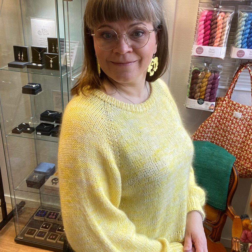 Merlove-Sitruunamarenki-Lento-paita