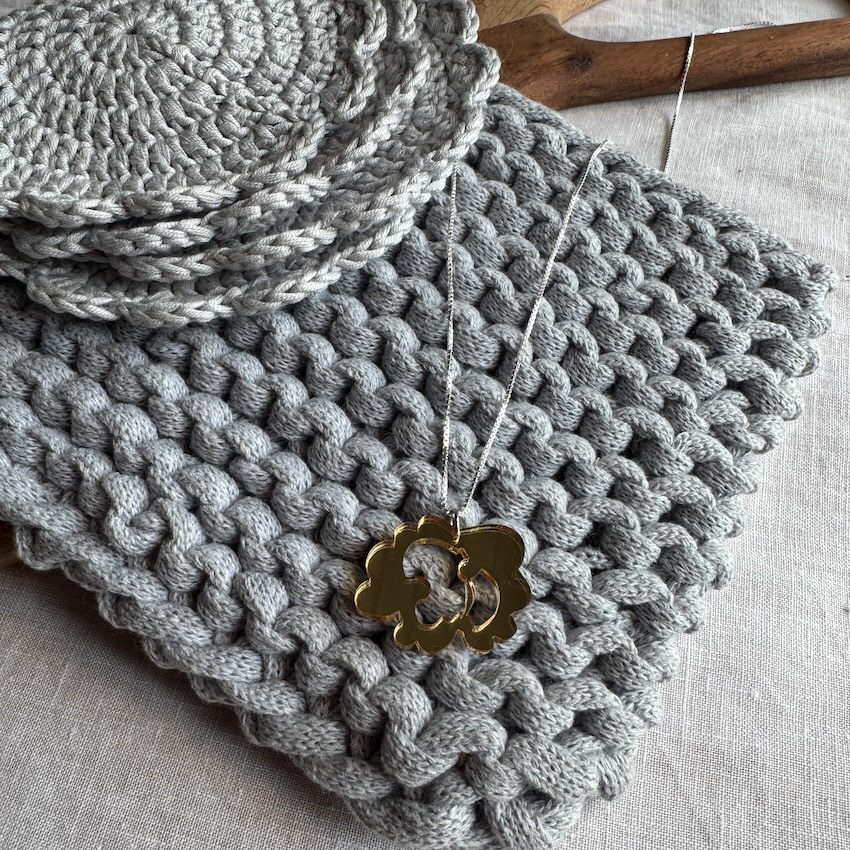 Pionipuutarha riipus - Image 2