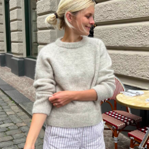 PetiteKnit Monday Sweater