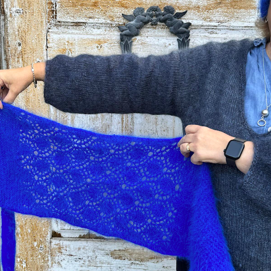 Lämmin hellä pehmoinen huivi Fontyn angoralangasta