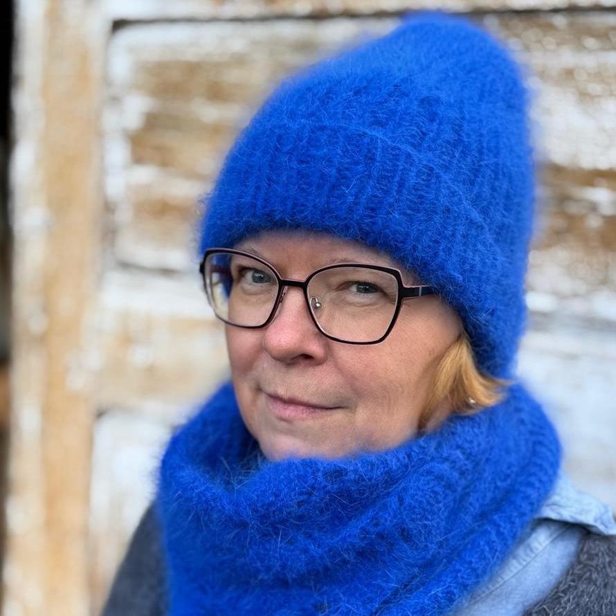 Katrin pipo ja Lämmin hellä pehmoinen huivi Fontyn angoralangasta