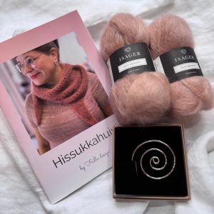 Äitienpäivälahja huivipaketti ja huivinpidike